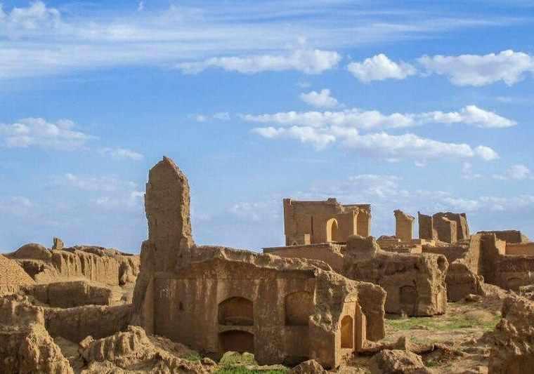 مجموعه معماري روستاي عمراني گناباد