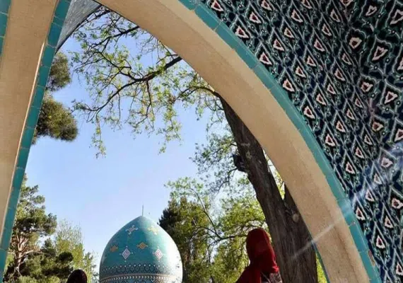 آرامگاه کمال الملک، نقاش مشهور ایران و جهان