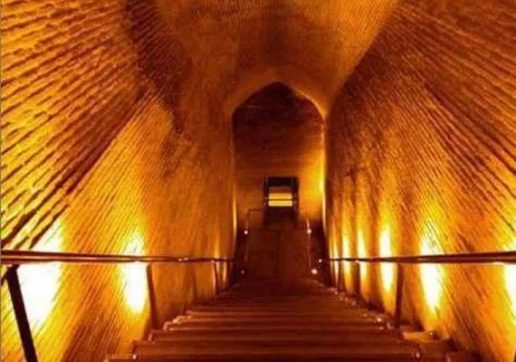 اب انبار شریعت(موزه اب گناباد)