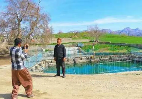 چشمه آب گرم ایوب پیغمبر
