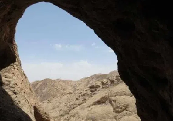 غار خاگینه نماد زیبایی در دل کوه