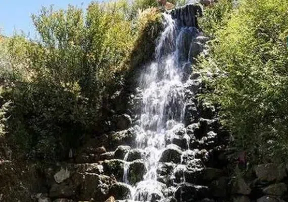 آبشار کاخک