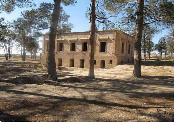 عمارت و باغ نشاط