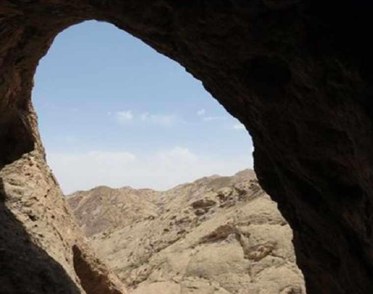 غار خاگینه نماد زیبایی در دل کوه