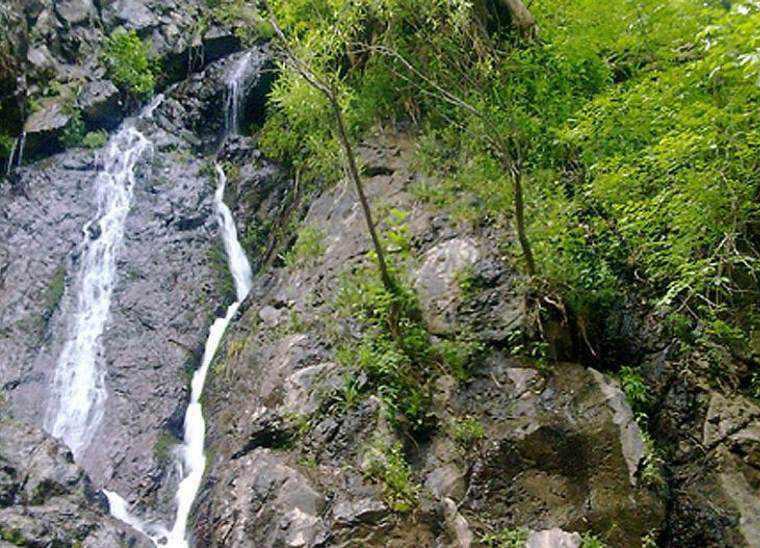 آبشار ارزنه