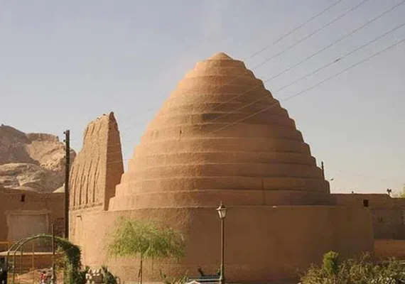 یخدان مویدی