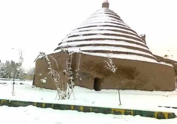 یخدان عباس آباد حاجی