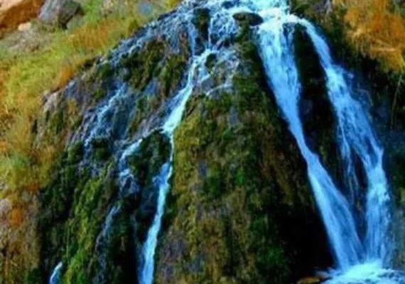 آبشار فیض آباد