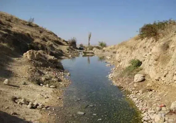 چشمه آب گرم مهمانک