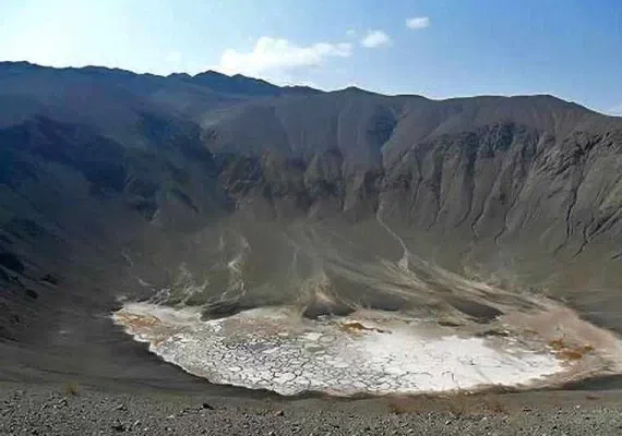 دهانه های آتشفشانی راین