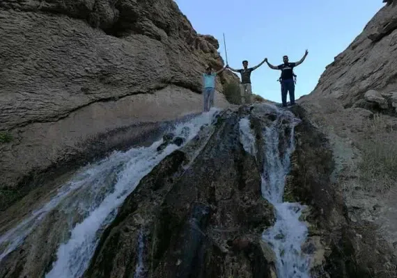 آبشار فیض آباد