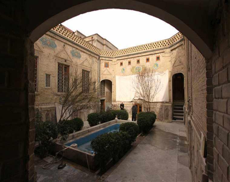 خانه تاریخی ملک