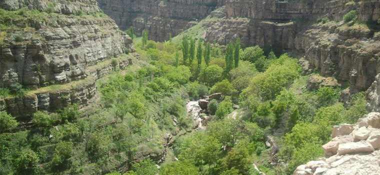 غار کنه گرم