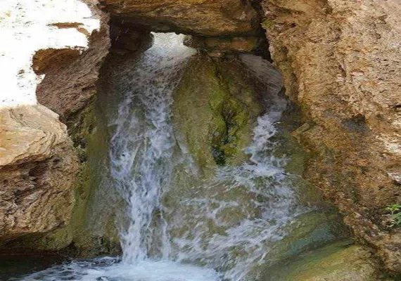 آبشار مکی