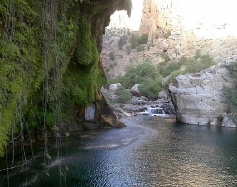 رودخانه چشمه عروس