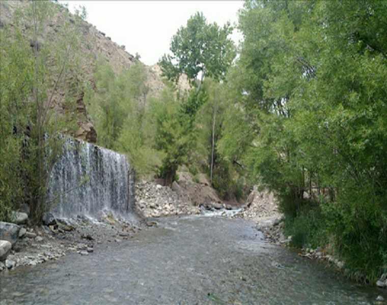 رودخانه چشمه عروس