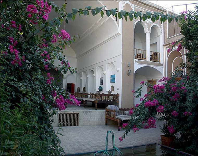 خانه ی آیت الله خاتمی(موزه ی رجال و مفاخر)