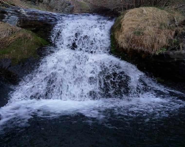 آبشار طویل کوه شاه رابر