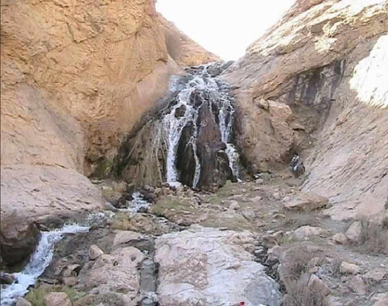 آبشار فیض آباد