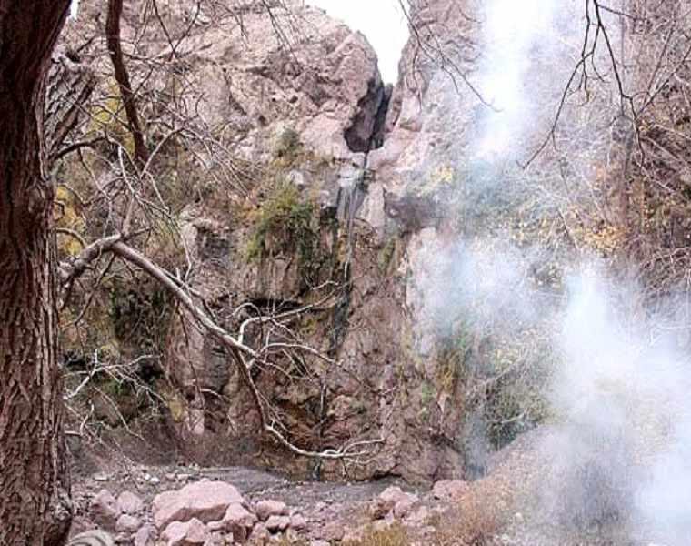 آبشار دره ای ابسر رابر