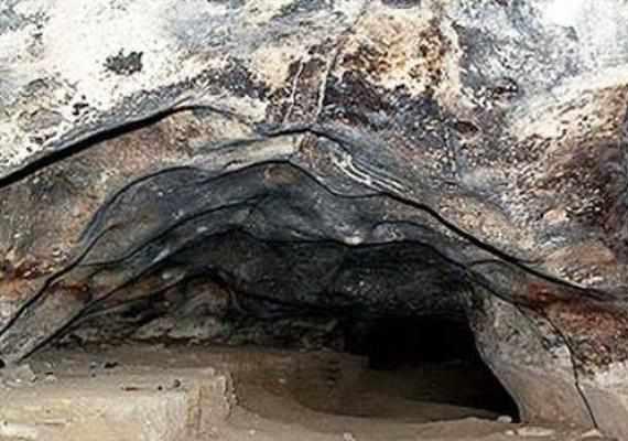 غار زری مشهد