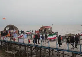 اسکله بندر ترکمن، محلی برای ماهیگیری و قایقرانی