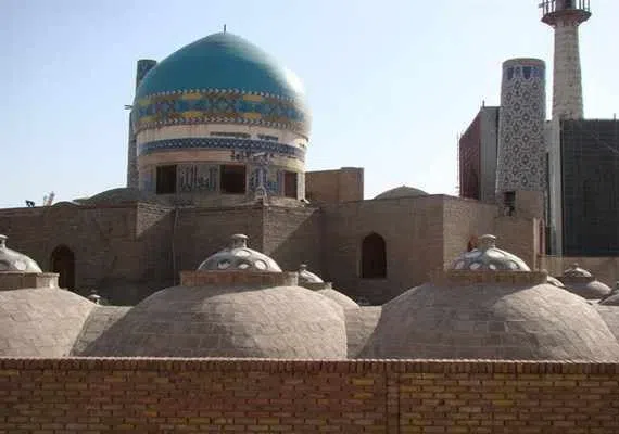 آرامگاه میر غیاث الدین ملک شاه (مسجد 72 تن)