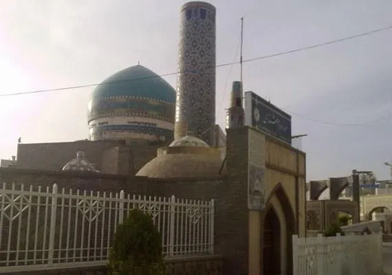 آرامگاه میر غیاث الدین ملک شاه (مسجد 72 تن)