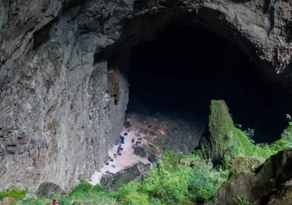 غار پشمکی رامیان، غار خزه ای گلستان