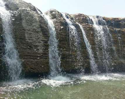 آبشار اسفند ایرانشهر