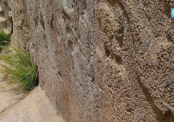 سنگ نگاره کورانگون، از قدیمی ترین سنگ نگاره های تاریخ