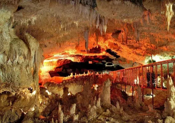 غار علیصدر یا علی سد، از معروف ترین غارهای جهان