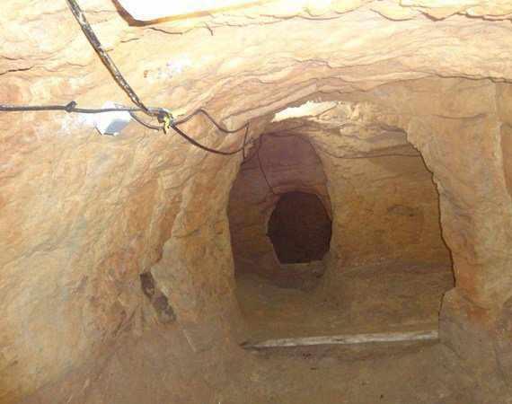 میل خوئین، بنایی خاص در روستایی تاریخی