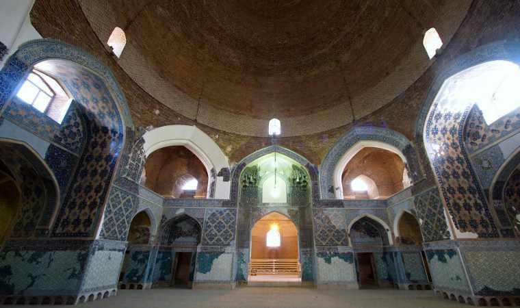 مسجد کبود تبریز، نگین لاجوردی ایران