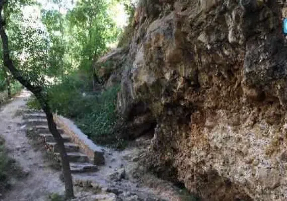 آبشار گل آخور ورزقان