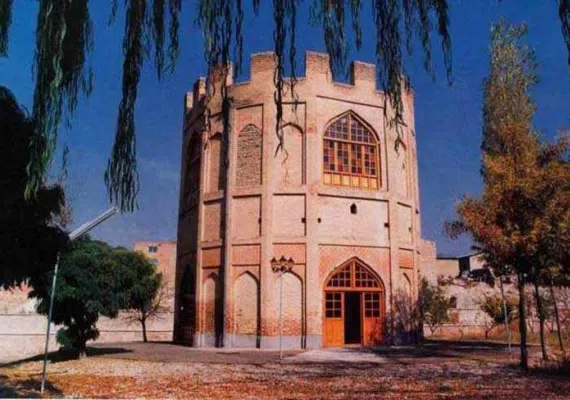 برج خلعت پوشان تبریز