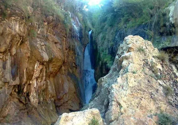 آبشار گل آخور ورزقان