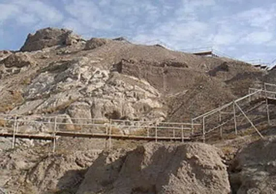 برج نقاره خانه، برجی با هویت نامشخصی