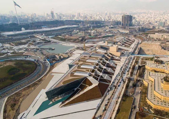 باغ کتاب تهران، بزرگترین کتاب فروشی جهان