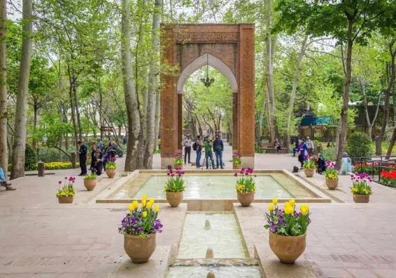 باغ ایرانی، از زیباترین باغ های تهران