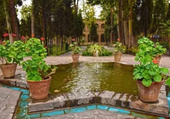 باغ نگارستان، تجربه آرامش حافظیه