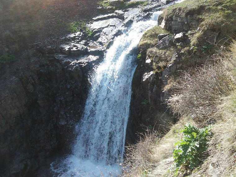 آبشار ایلان درسی، آبشاری زیبا در منطقه حفاظت شده سرخ آباد