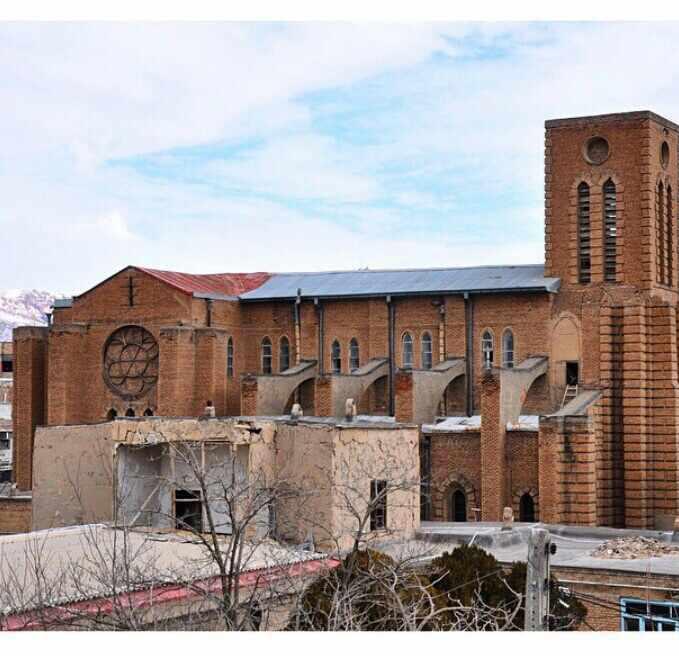 کلیسای کاتولیک های تبریز