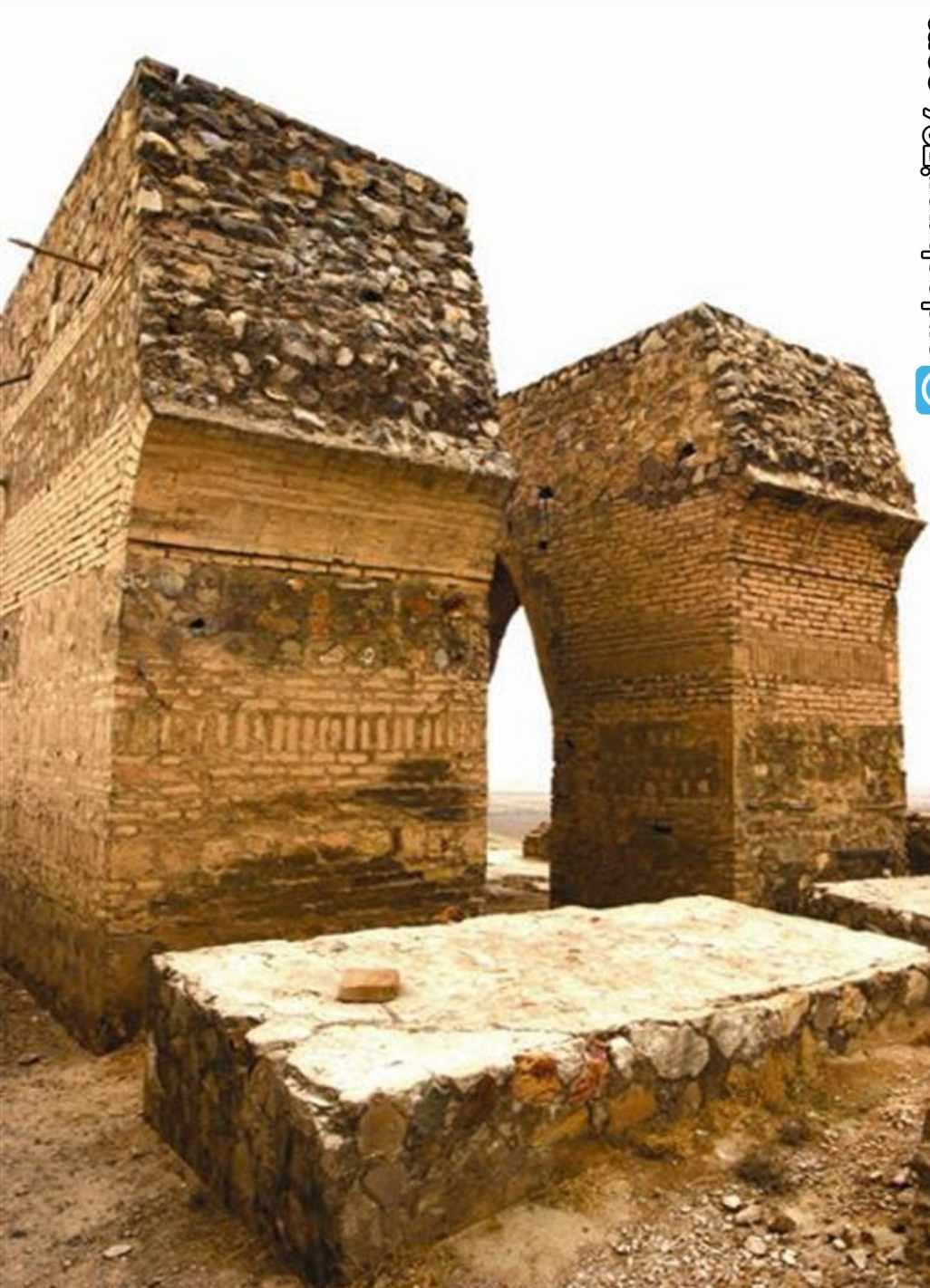 تپه میل، آتشکده بهرام گور