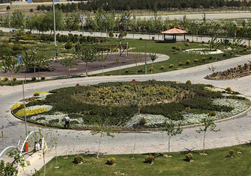 بوستان ولایت، بوستانی با امکانات متعدد