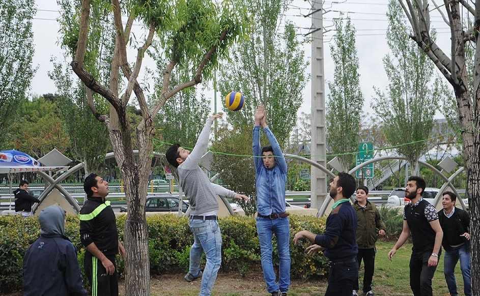 بوستان ولایت، بوستانی با امکانات متعدد