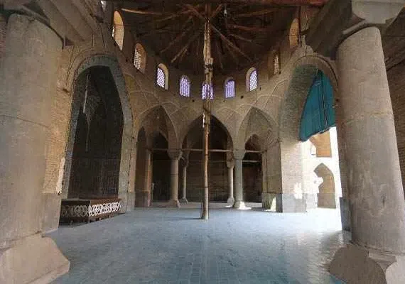 مسجد رحیم خان اصفهان، تلفیقی از معماری مدرن و سنتی