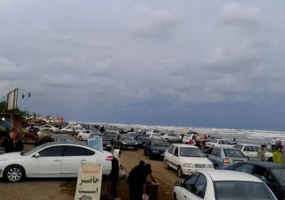 منطقه ساحلی حاجی بکنده کجاست