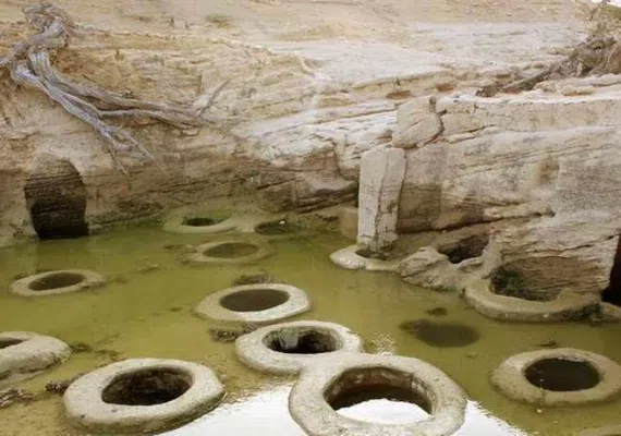 چاه های تل آب (طلا) قشم