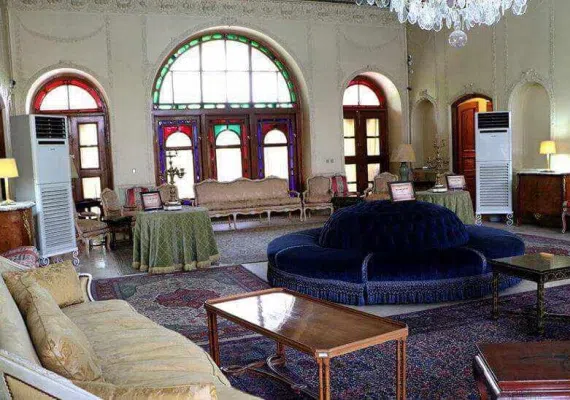باغ و موزه نظامی عفیف آباد
